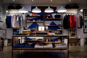 store-984393_1280